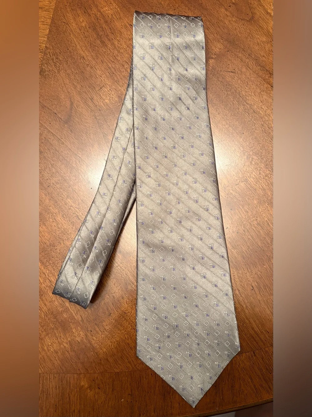 Van Heusen Silver Tie with Subtle Blue Motif